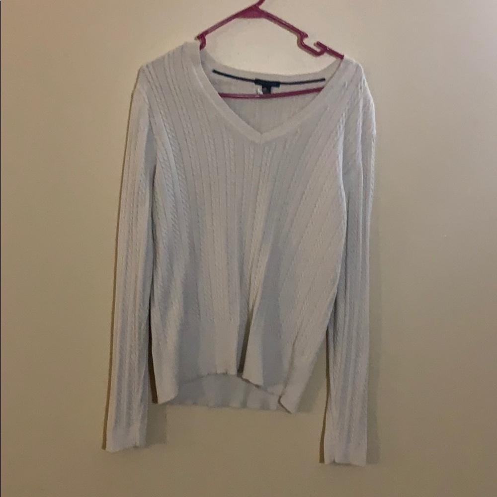 V neck sweater